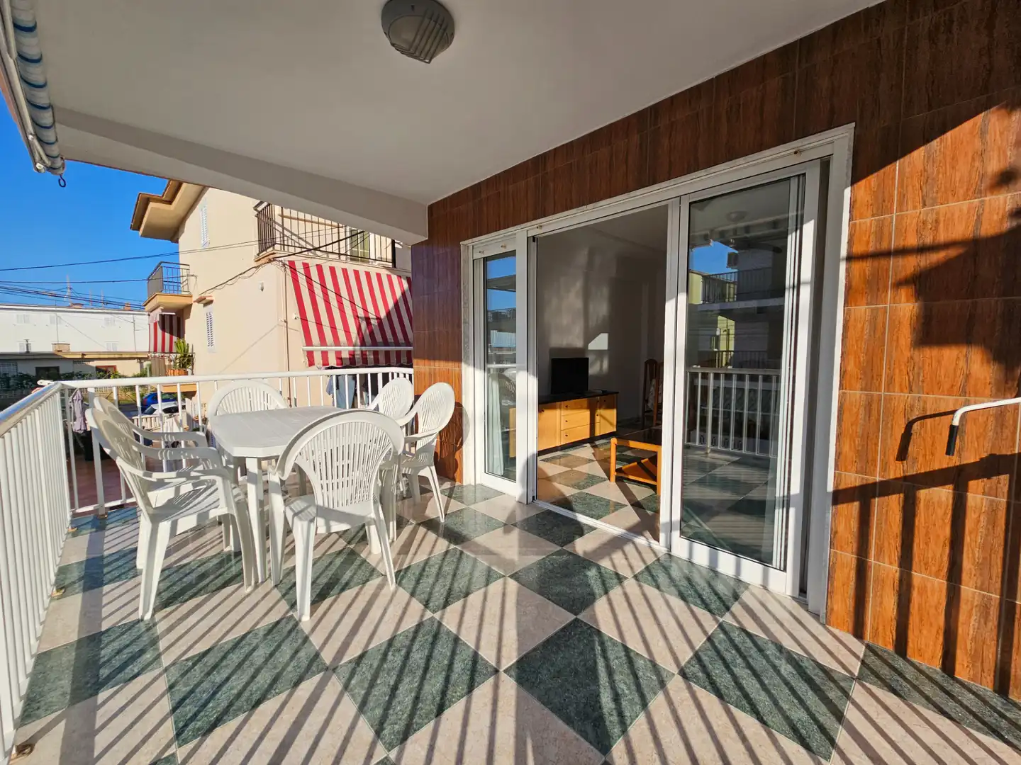 Apartamento de alquiler en Carrer de l'Illa de Xipre, 11, Oliva Playa