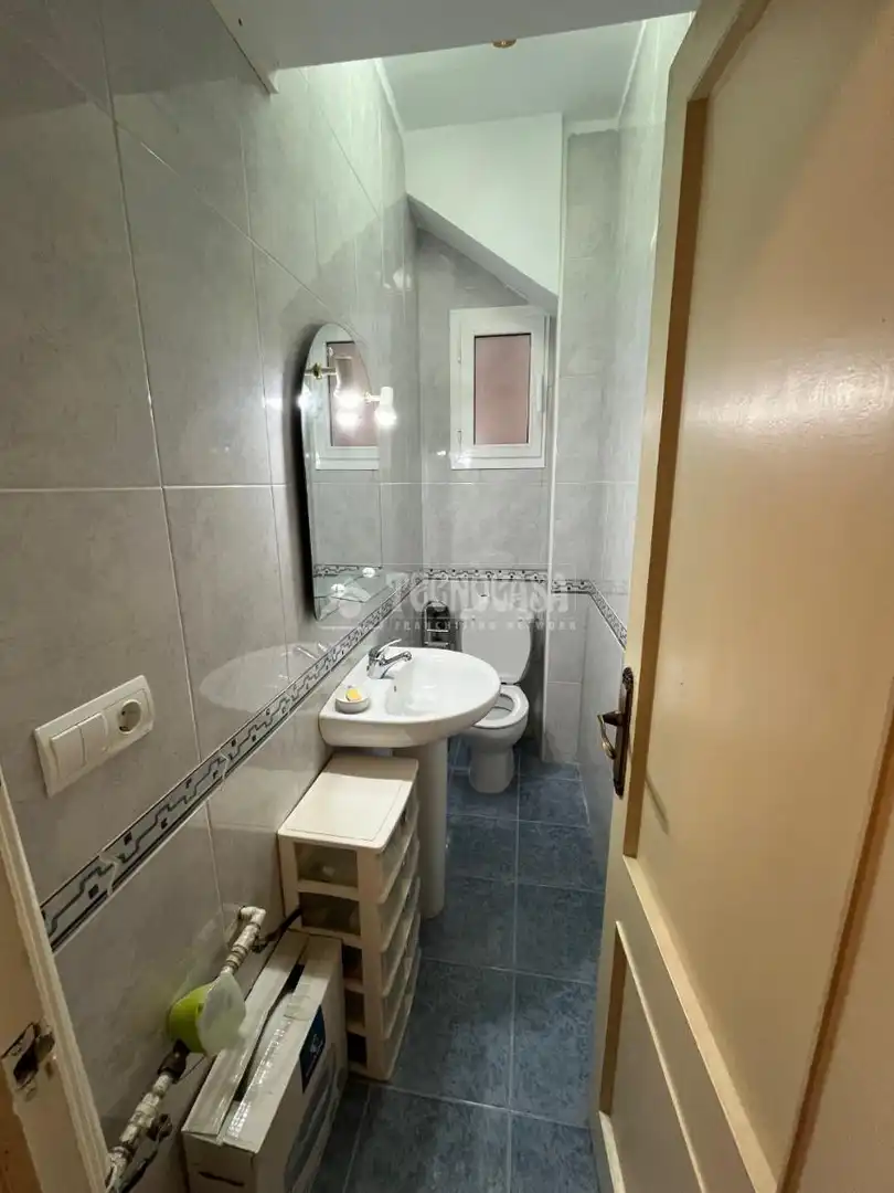 Bathroom of Flat for sale in Zaragoza  with Air Conditioner, Heating and Terrace
