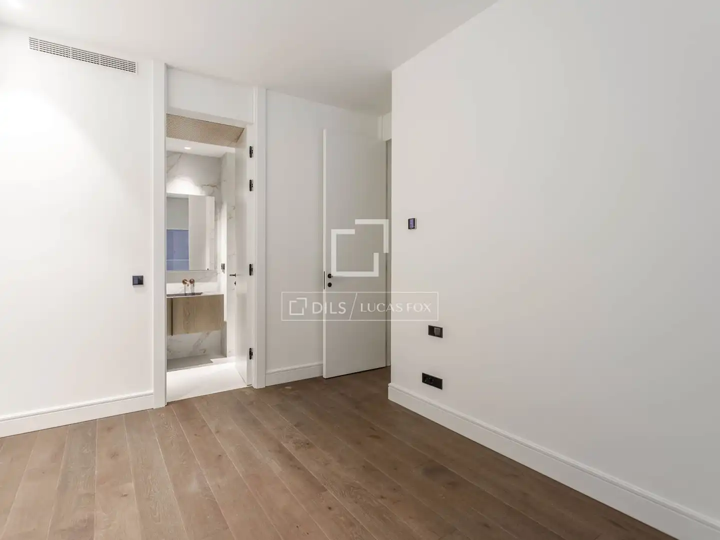 Habitación de Piso de alquiler en Madrid con Aire acondicionado, Terraza y Piscina