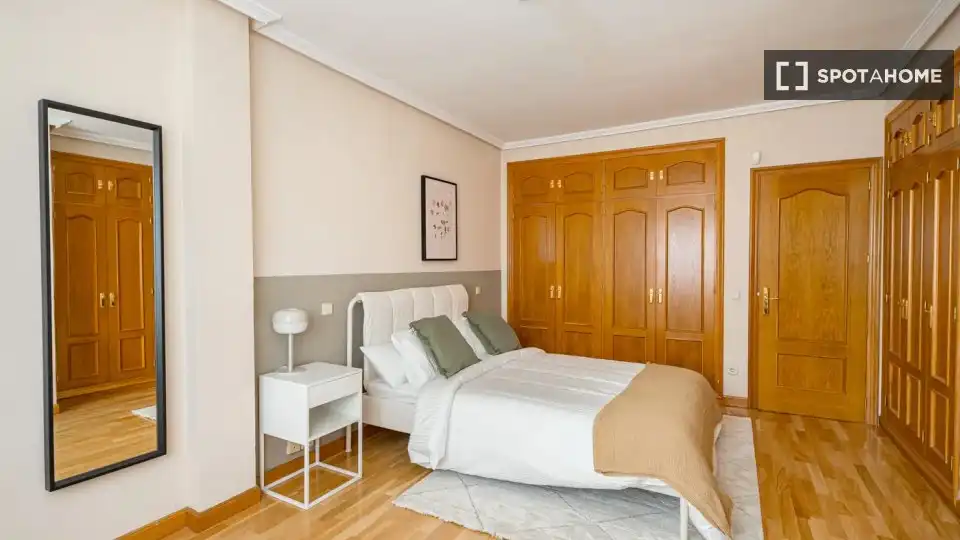 Habitació a Conde Orgaz - Piovera