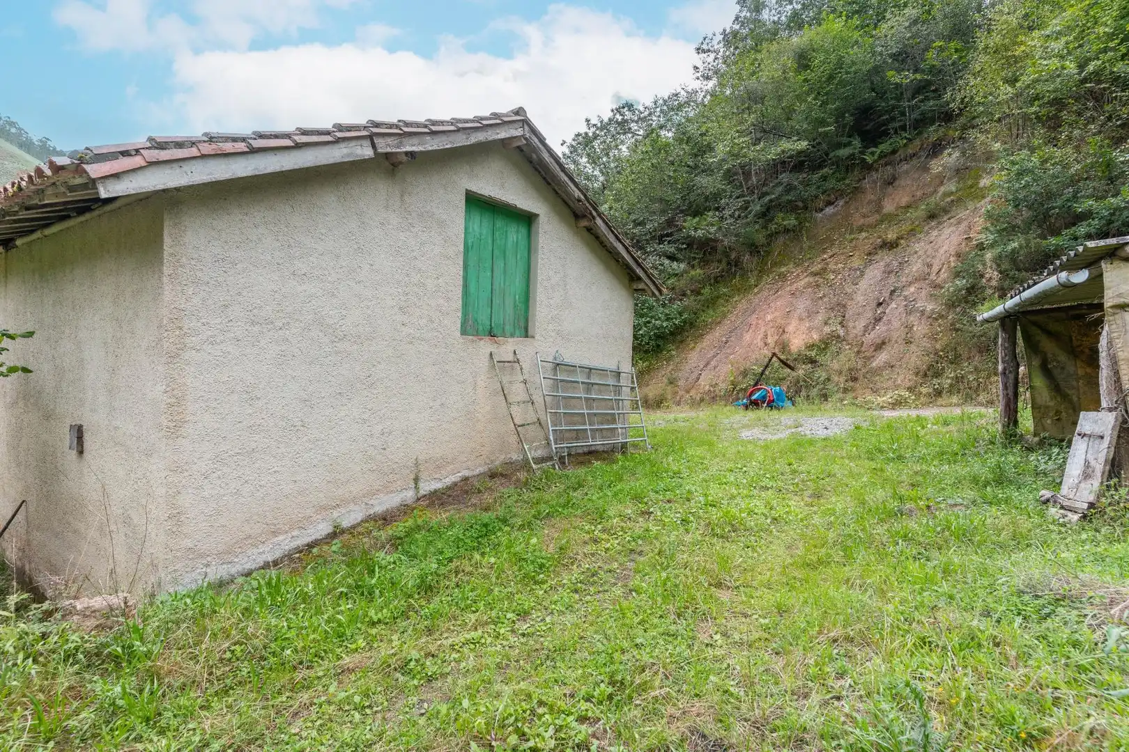 Exterior view of Houses for sale in Piloña  with Private garden