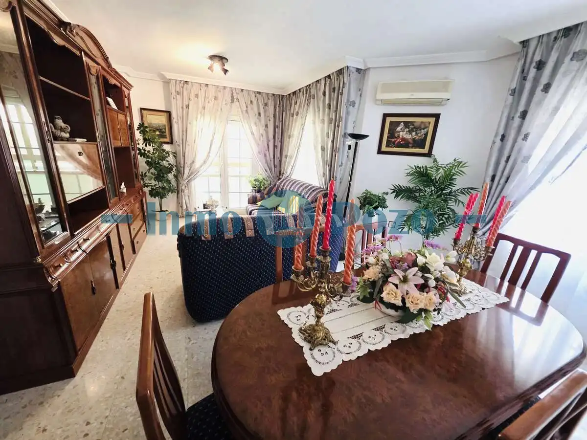 Appartamento con terrazza in vendita a Almendralejo, imagen 3
