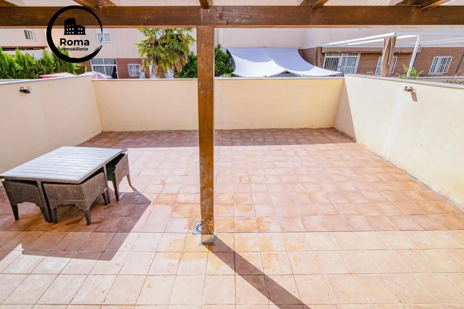 Terraza de Piso en venta en Albolote con Aire acondicionado, Calefacción y Piscina comunitaria