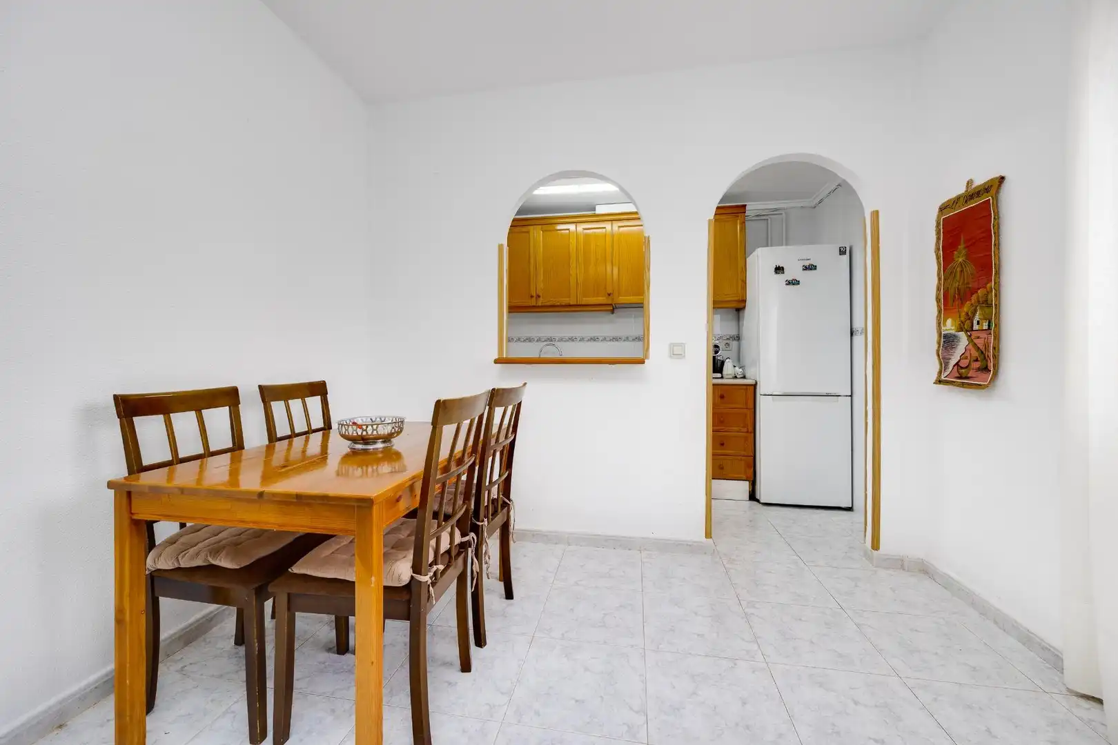 Cuina de Apartament en venda en Torrevieja amb Aire condicionat, Jardí privat i Terrassa