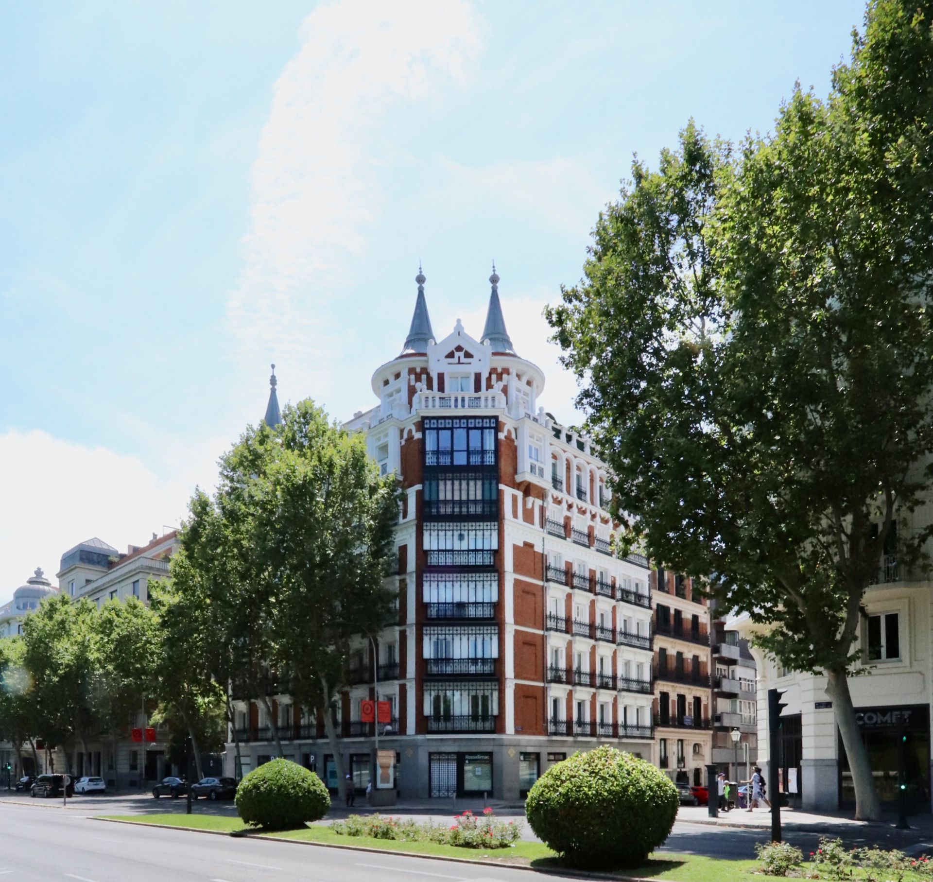 Exterior view of Attic for sale in  Madrid Capital  with Air Conditioner, Heating and Private garden