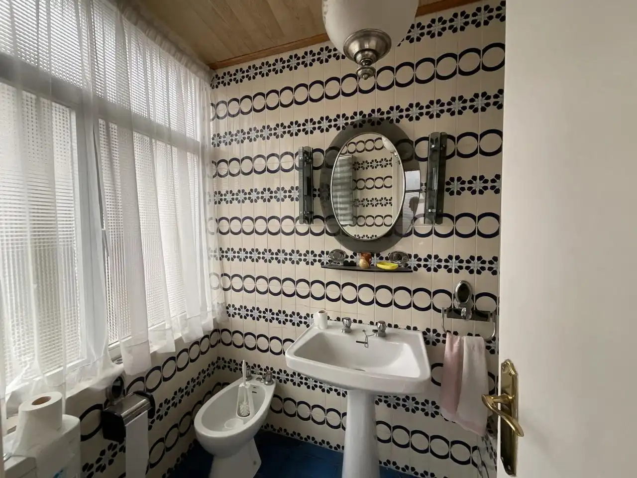 Baño de Casa adosada en venta en Grañón con Jardín privado, Trastero y Amueblado