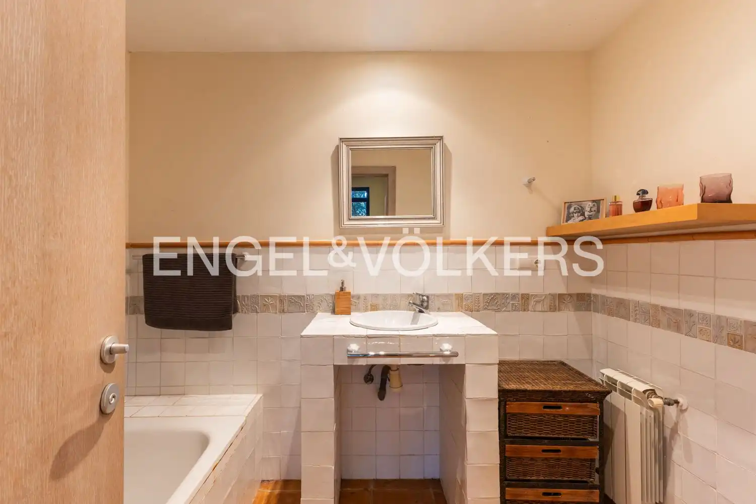 Baño de Casa o chalet en venta en Gilet con Aire acondicionado, Calefacción y Jardín privado