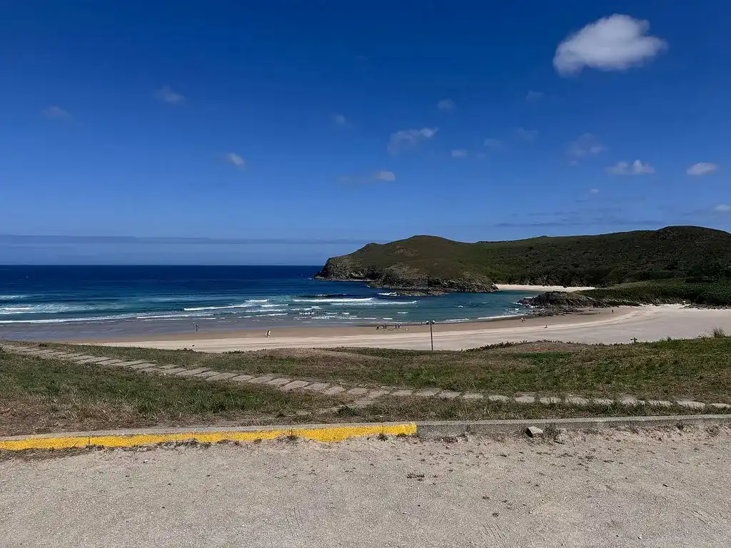 Vista exterior de Casa o xalet en venda en Valdoviño amb Jardí privat