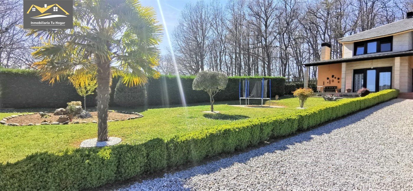 Jardí de Casa o xalet en venda en Ourense Capital  amb Terrassa i Traster