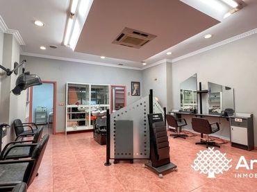 Business premises for sale in Grupo Tomás Zubiría Ybarra