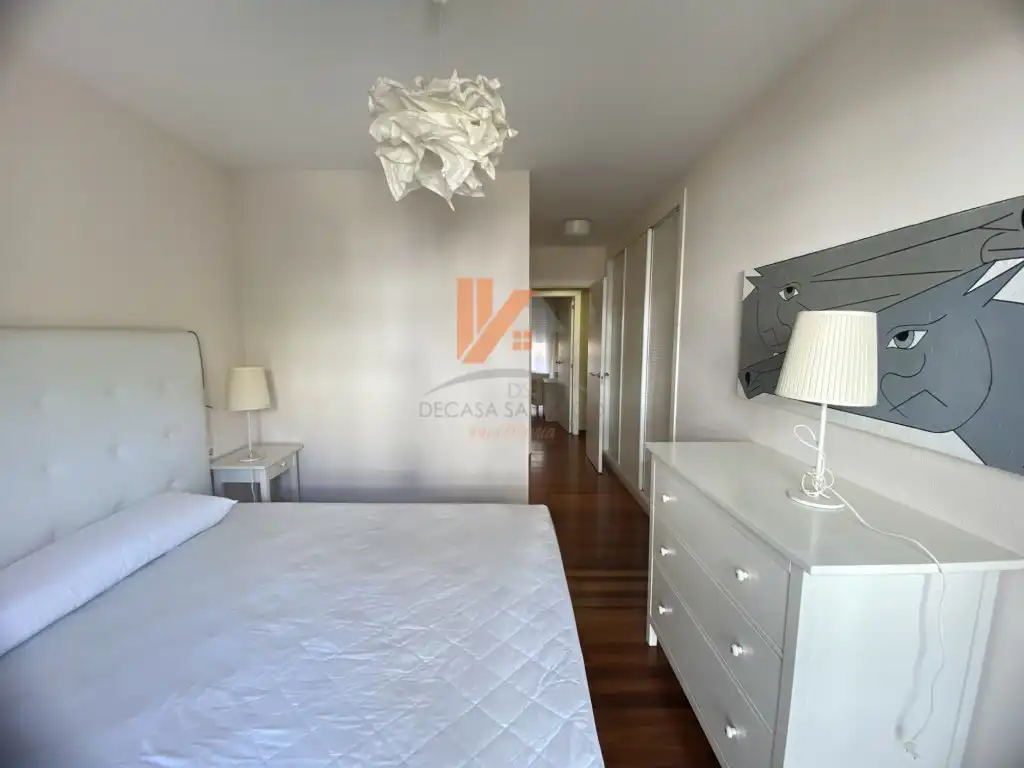 Flat for rent in Rua Feans, Campus Sur - Santa Marta
