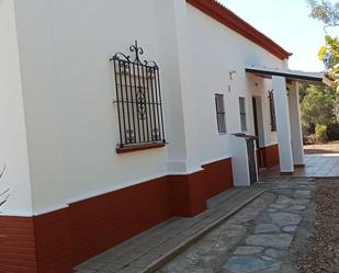 Vista exterior de Casa o xalet en venda en Valverde del Camino amb Jardí privat, Traster i Alarma