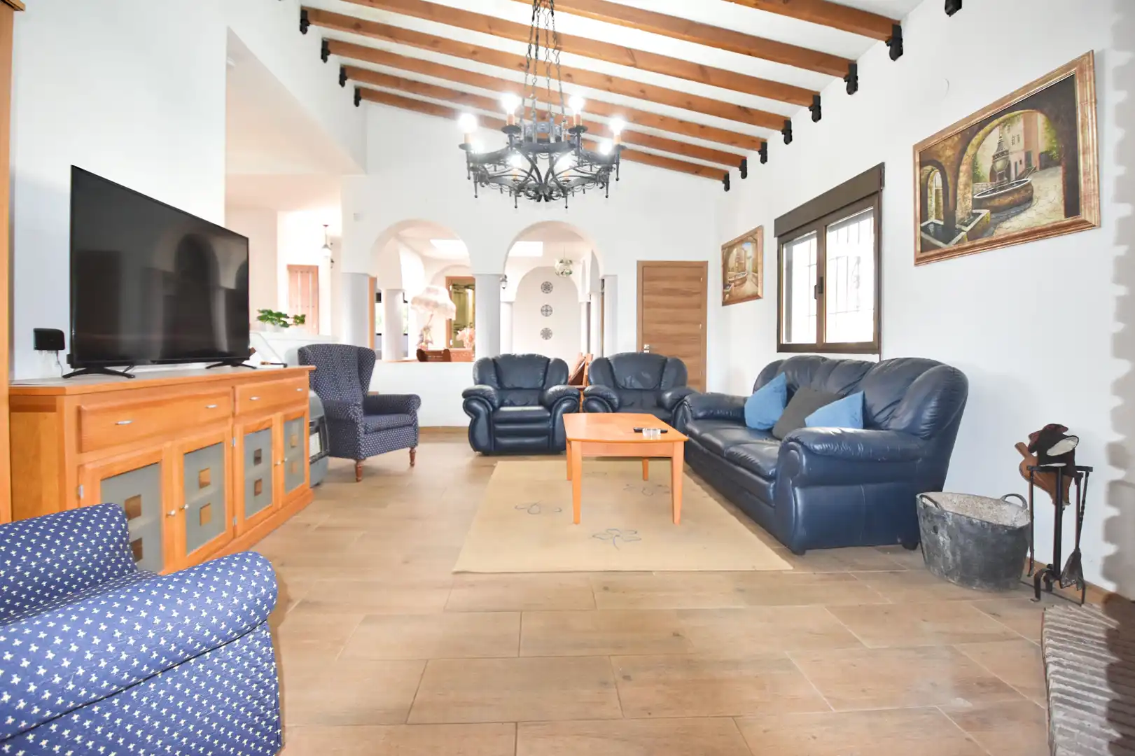 Sala de estar de Casa o chalet en venta en Atarfe con Aire acondicionado, Jardín privado y Piscina