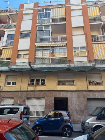 Piso en Venta en Castell - Poble Vell