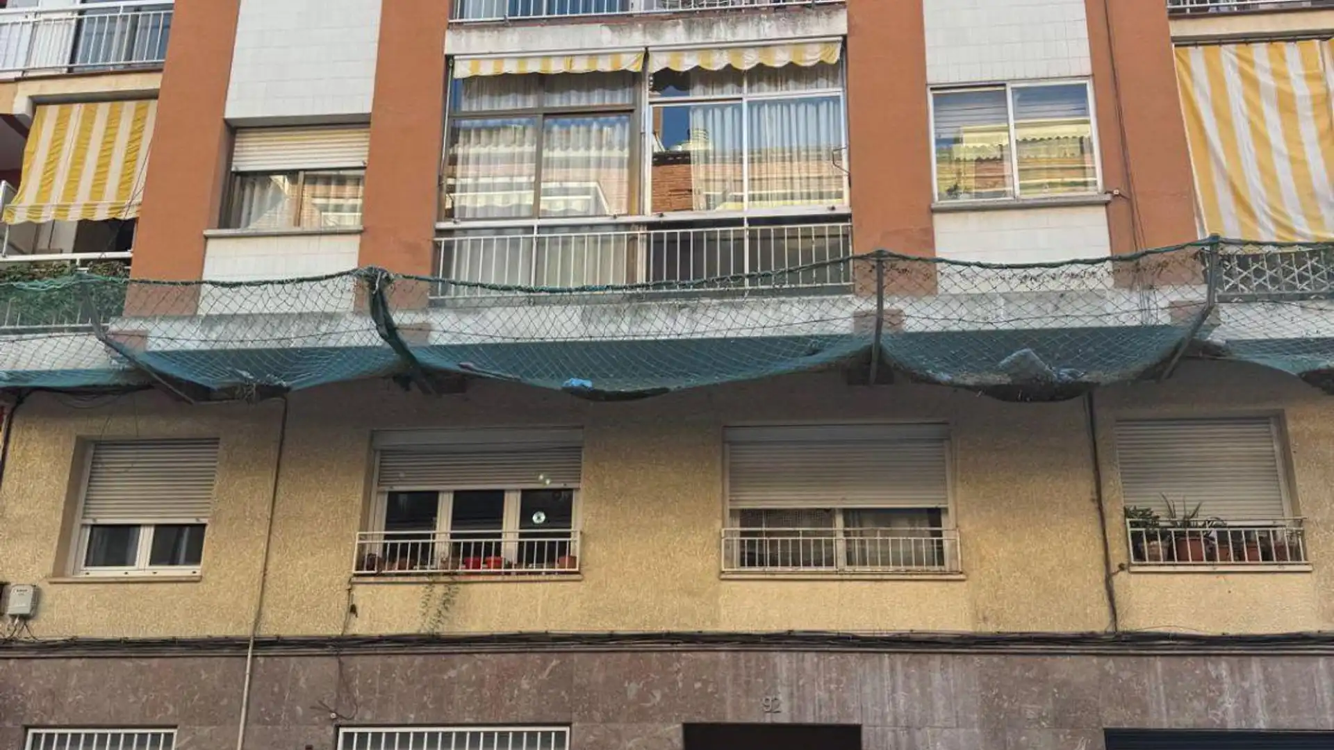 Exterior view of Flat for sale in Castelldefels  with Swimming Pool