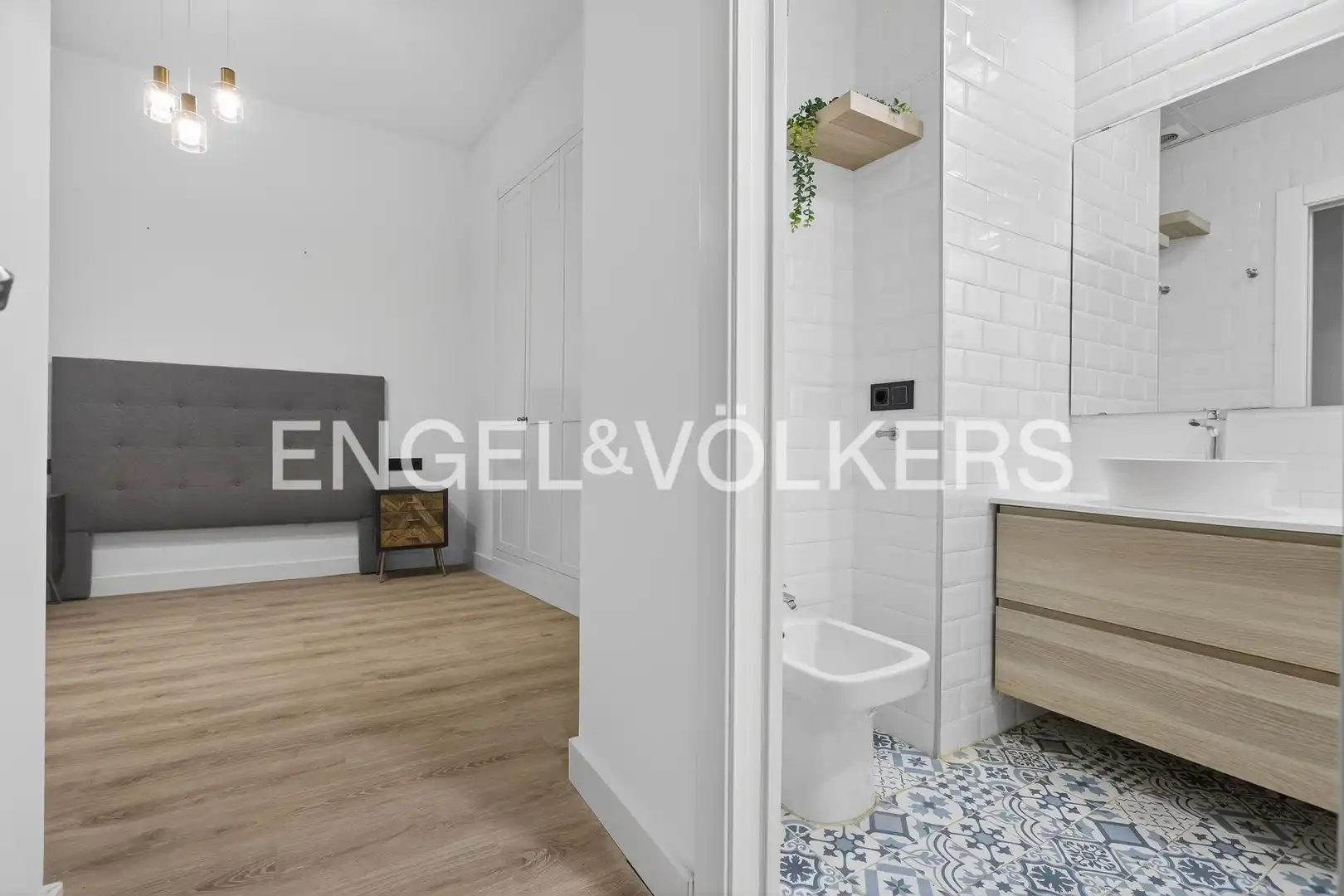 Badezimmer von Wohnungen zur Miete in Sevilla mit Klimaanlage, Heizung und Möbliert