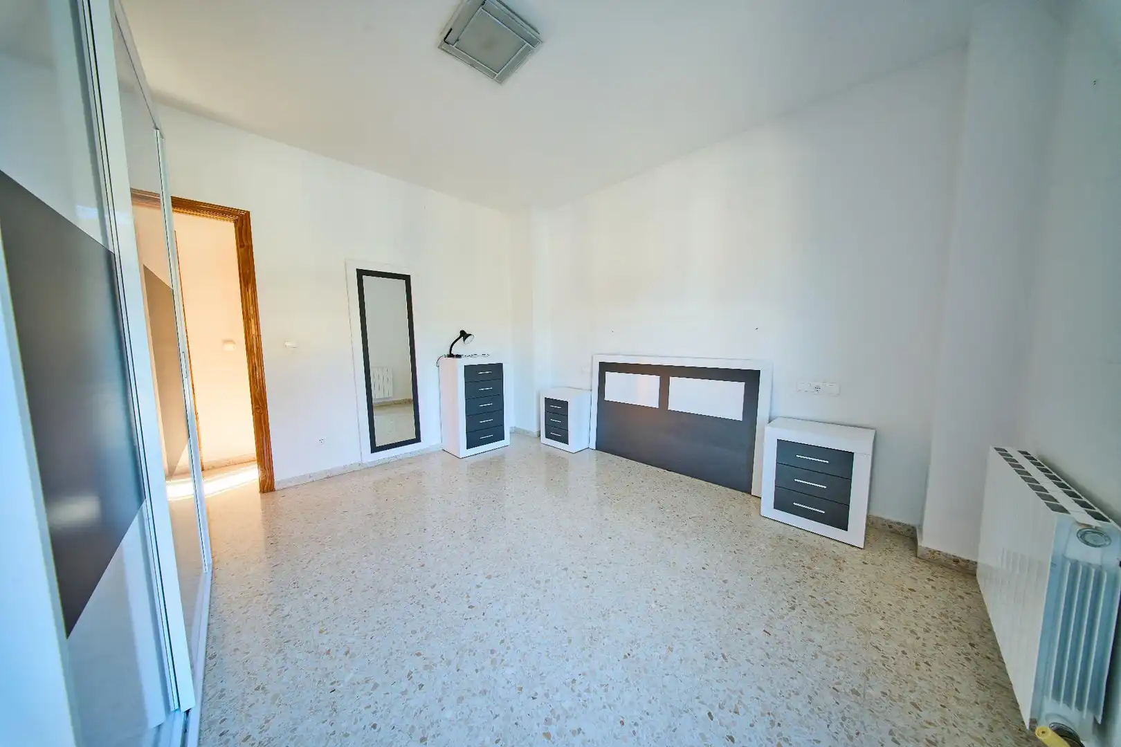 Habitación de Piso en venta en Granada con Aire acondicionado, Calefacción y Trastero
