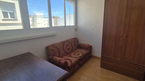 AMPLIA VIVIENDA EXTERIOR EN PLANTA 6ª PARA REFORMA EN PALOS DE LA FRONTERA 4 habitaciones, baño y aseo, salón comedor y salita, imatge 4