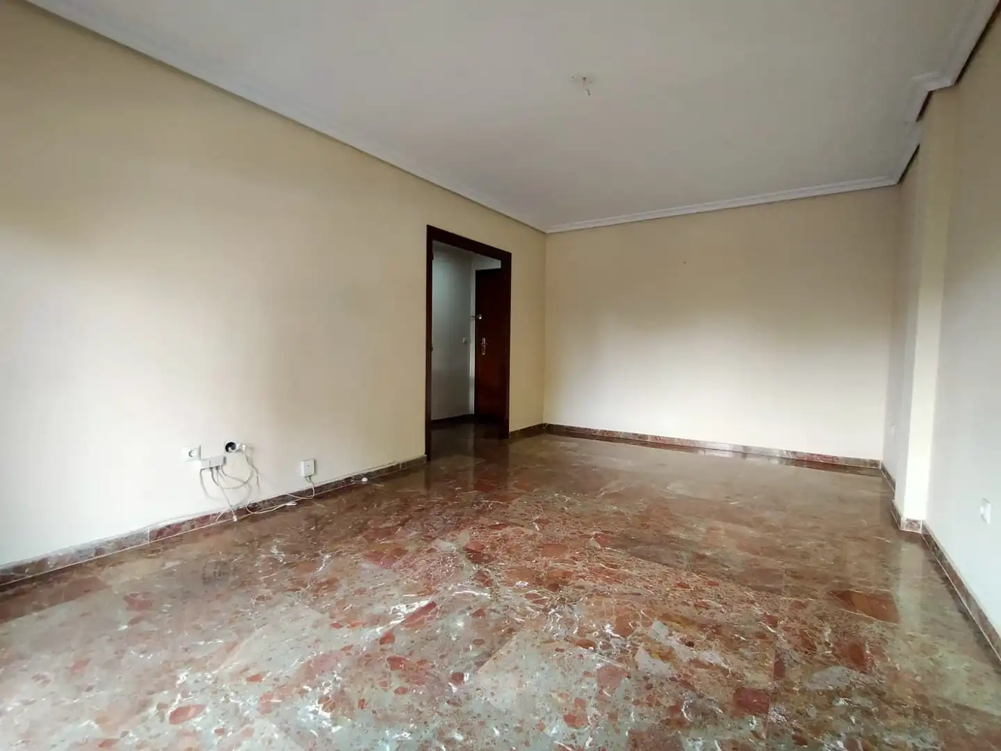 Living room of Flat for sale in Sevilla  with Air Conditioner and Terrace