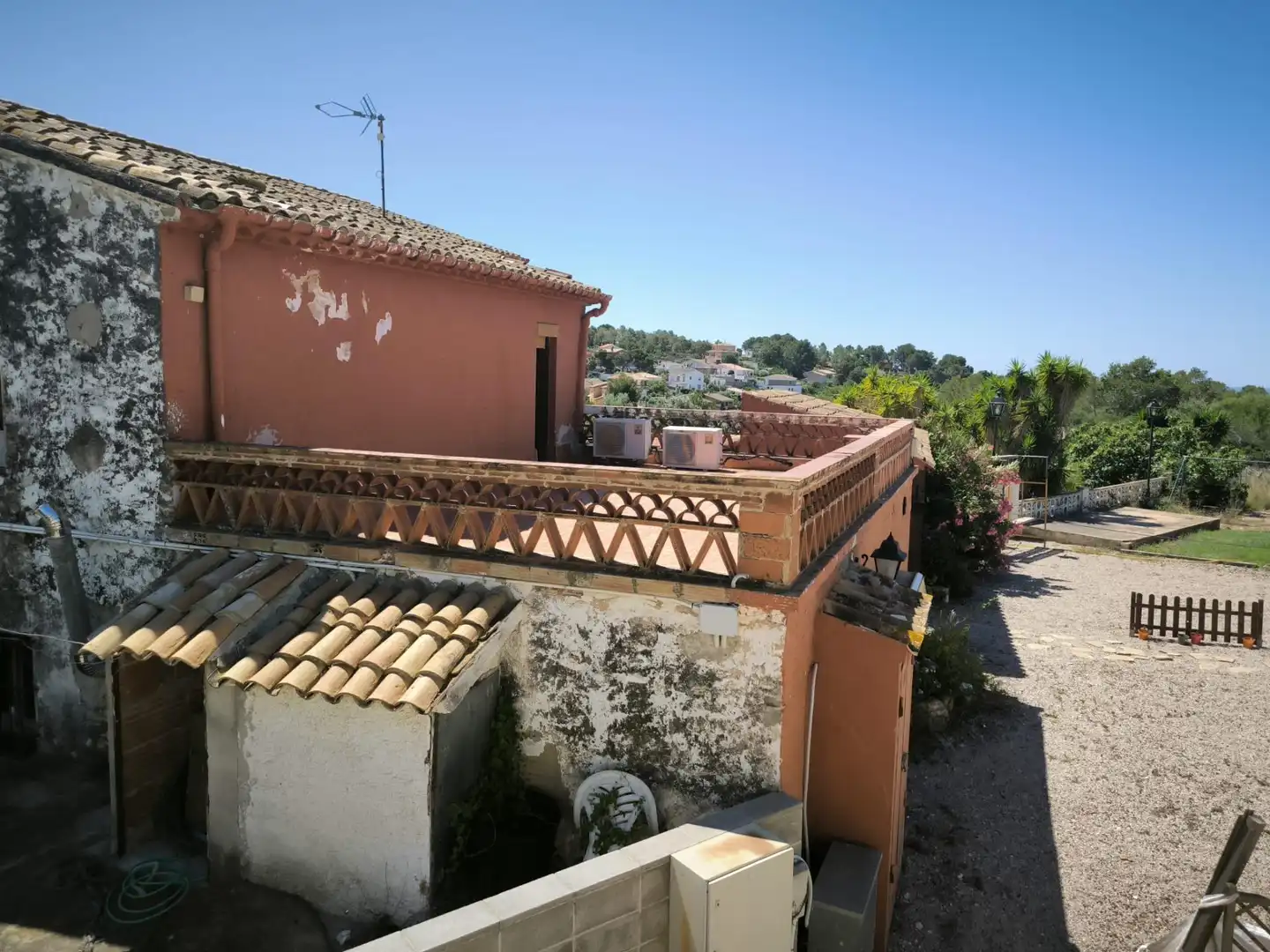 Vista exterior de Finca rústica en venda en El Vendrell amb Aire condicionat, Jardí privat i Terrassa