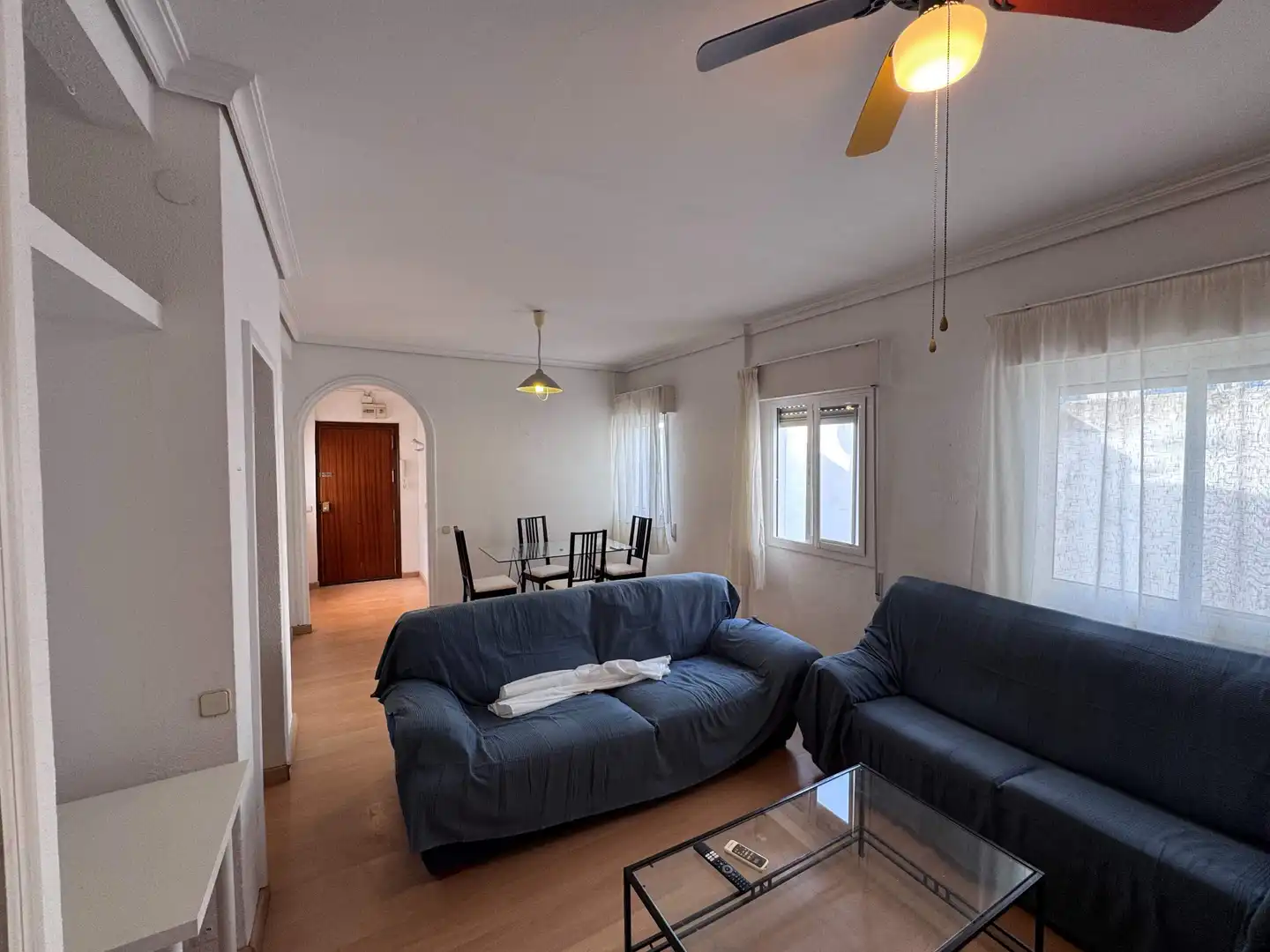 Wohnzimmer von Wohnungen zur Miete in Sevilla mit Klimaanlage