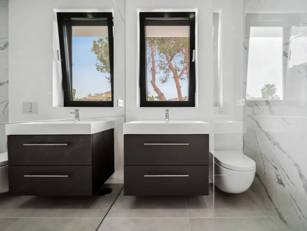 Chalet con piscina en venta en Elviria - Cabopino, imagen 8