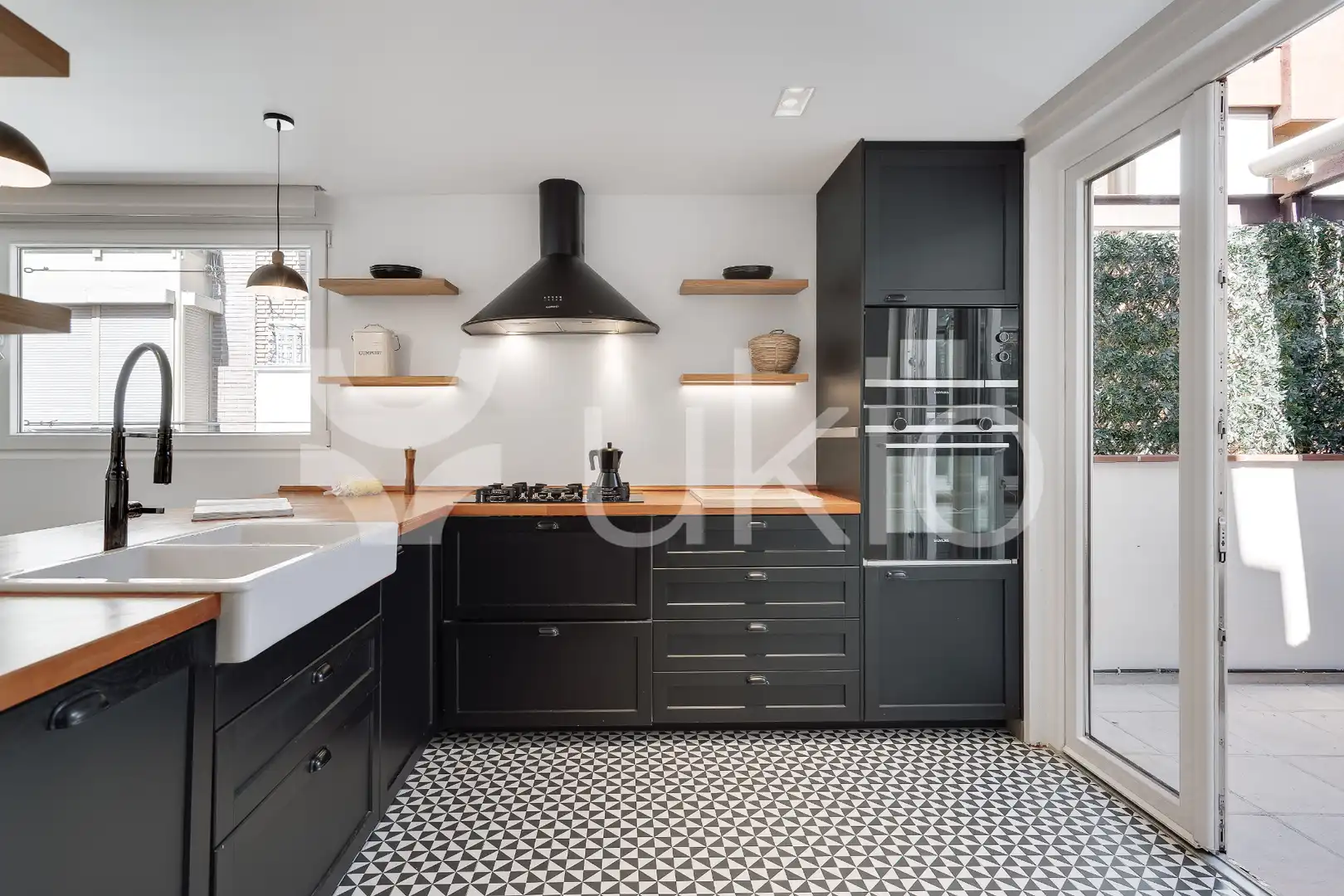 Cocina de Apartamento de alquiler en Madrid con Aire acondicionado, Calefacción y Terraza