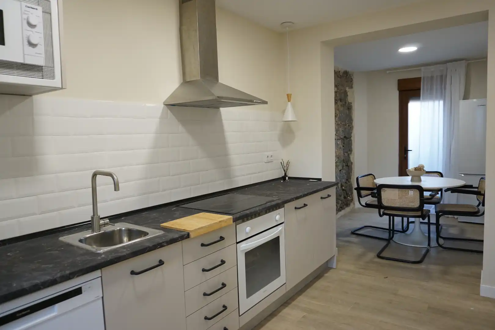 Cuina de Casa o xalet per a compartir en Ávila amb Calefacció, Moblat i Rentadora
