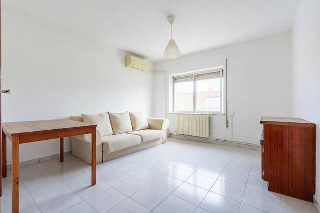 Piso en Venta en C. el Huésped del Sevillano en Los Ángeles