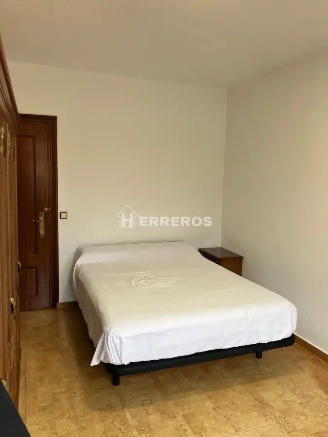 Habitación de Casa o chalet en venta en Galilea con Calefacción y Terraza