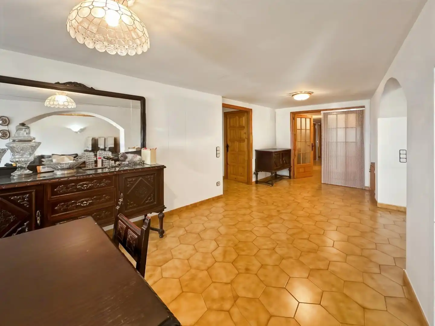 Einfamilien-Reihenhaus zum Verkauf in Berga mit Heizung und Balkon