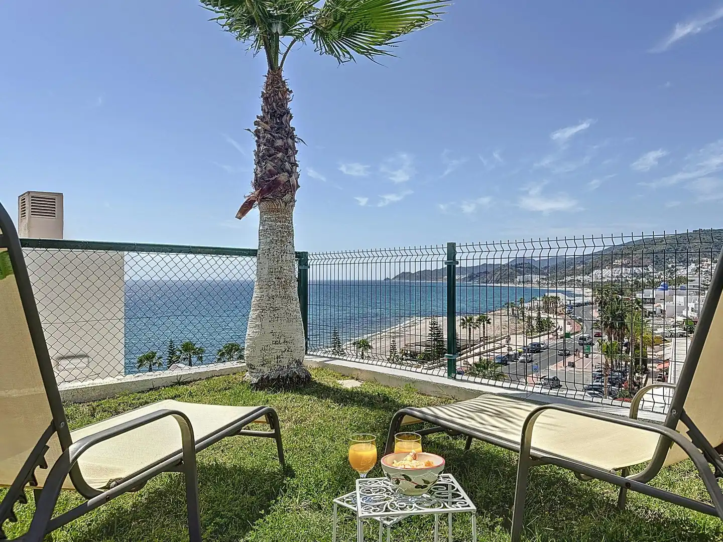 Casa bifamiliare con piscina in vendita a Paseo Del Mediterraneo, imagen 2
