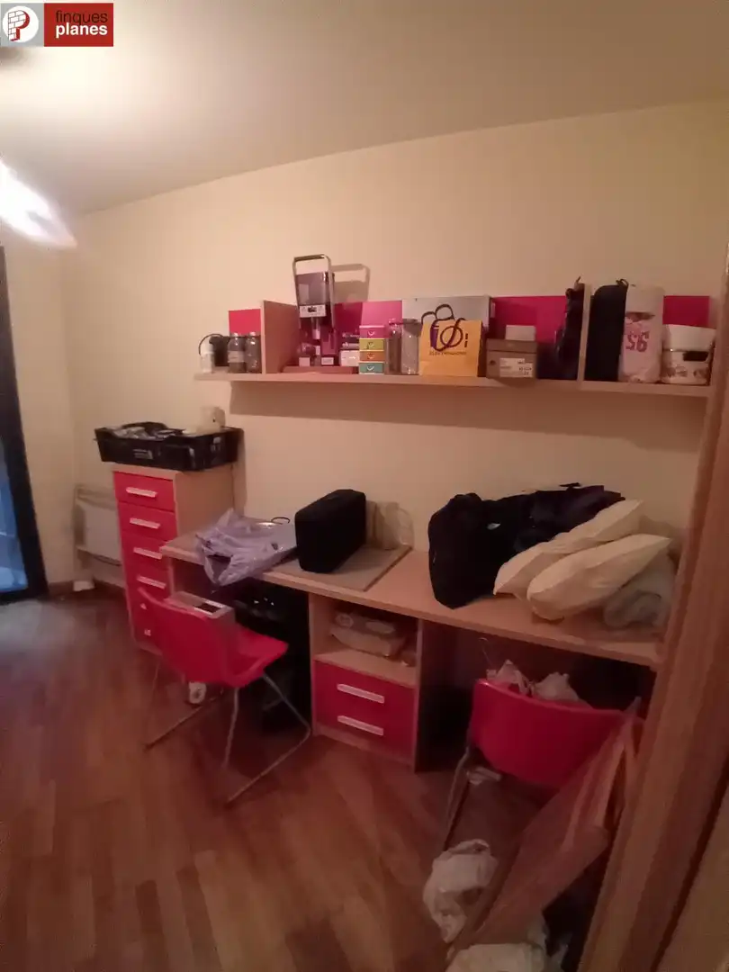 Habitación de Piso en venta en Montferrer i Castellbò con Calefacción, Terraza y Amueblado