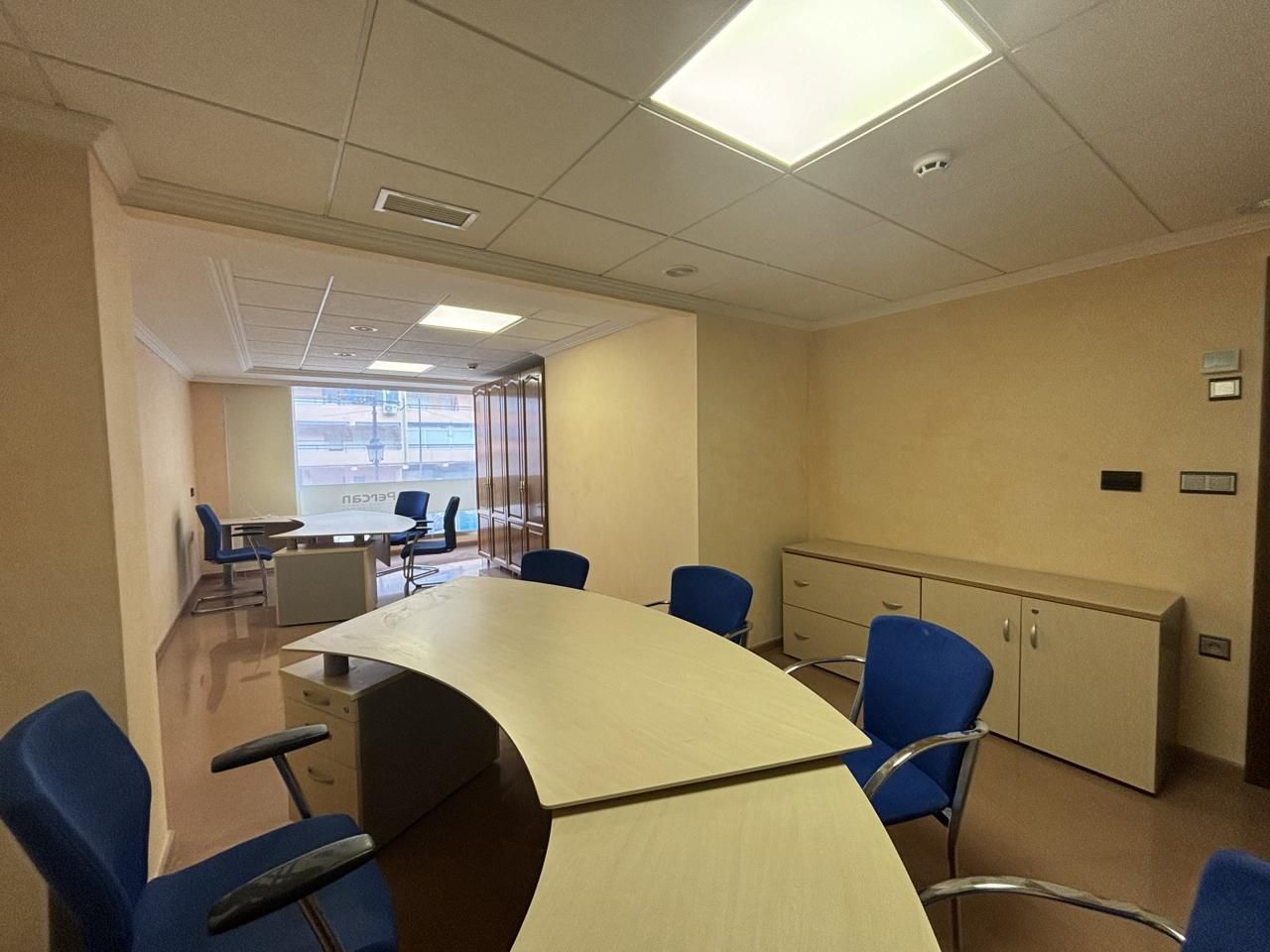 Office for rent in El Campello  with Air Conditioner and Furnished