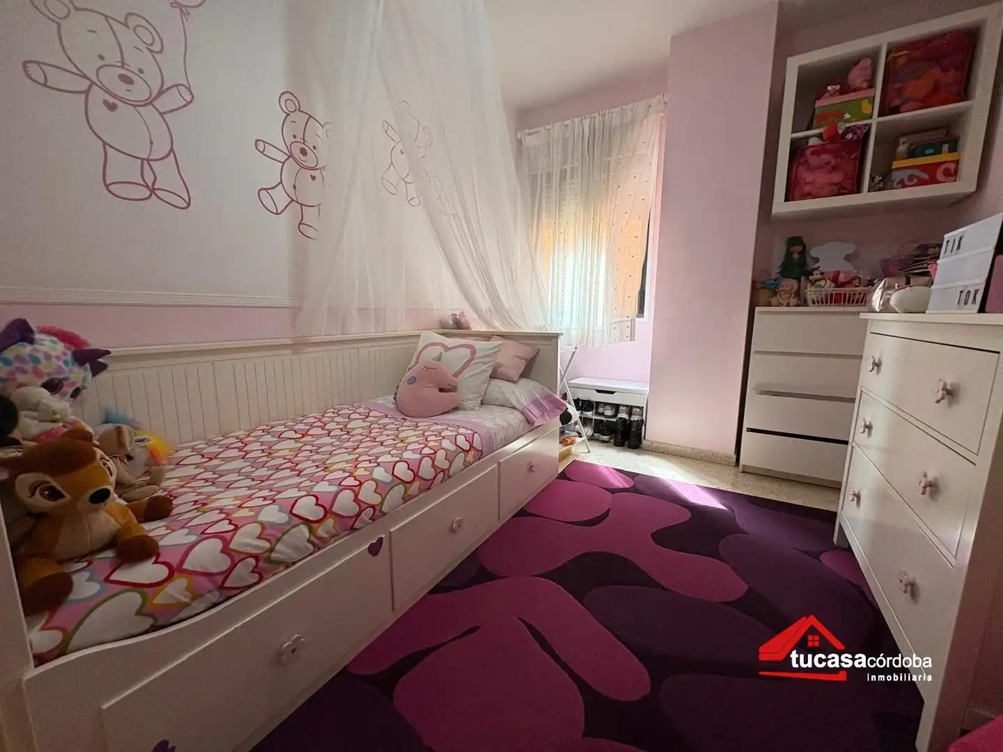 Bedroom of Flat for sale in Córdoba  with Air Conditioner and Balcony