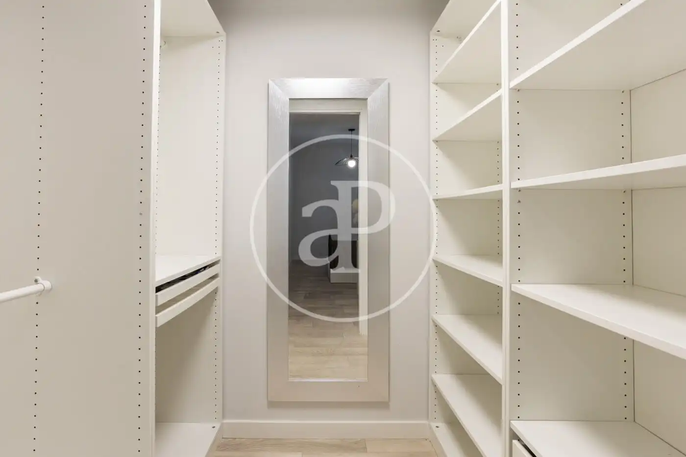 Piso con terraza en venta en Carrer d'Aarón Vidal López, imagen 25