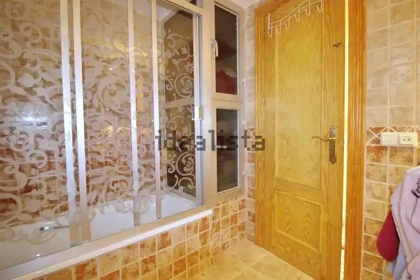 Baño de Piso en venta en Alicante / Alacant con Aire acondicionado, Trastero y Balcón