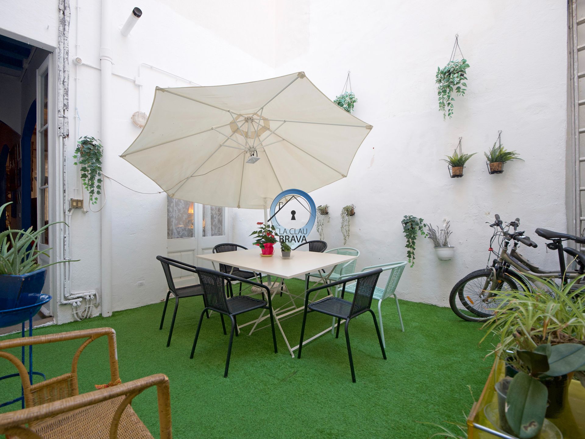 Terrassa de Casa o xalet en venda en Sant Feliu de Guíxols amb Calefacció, Balcó i Internet