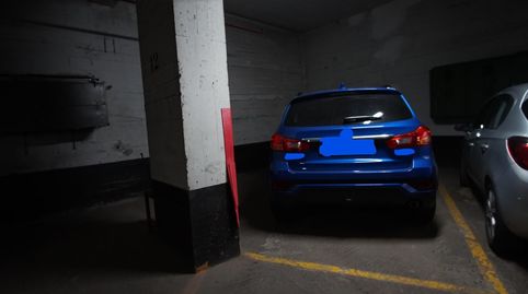 Parcela de garaje para coche grande  en venta en Basauri-Ariz.