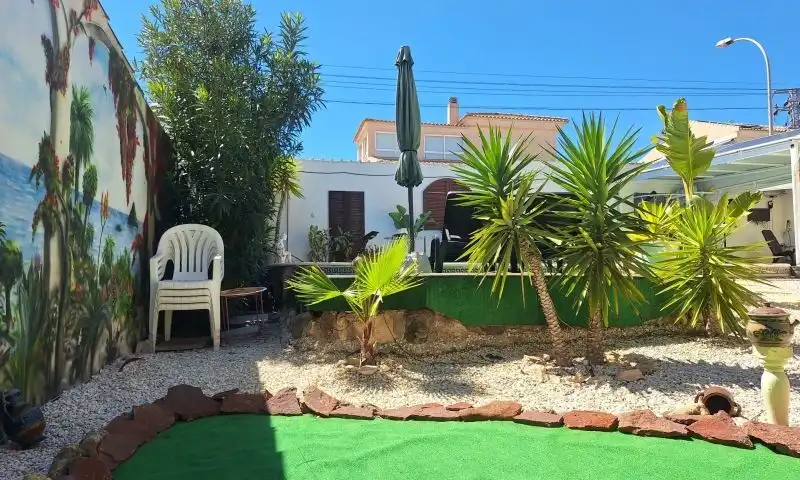 Villa avec piscine à vendre à Calle Calle Málaga, imagen 2