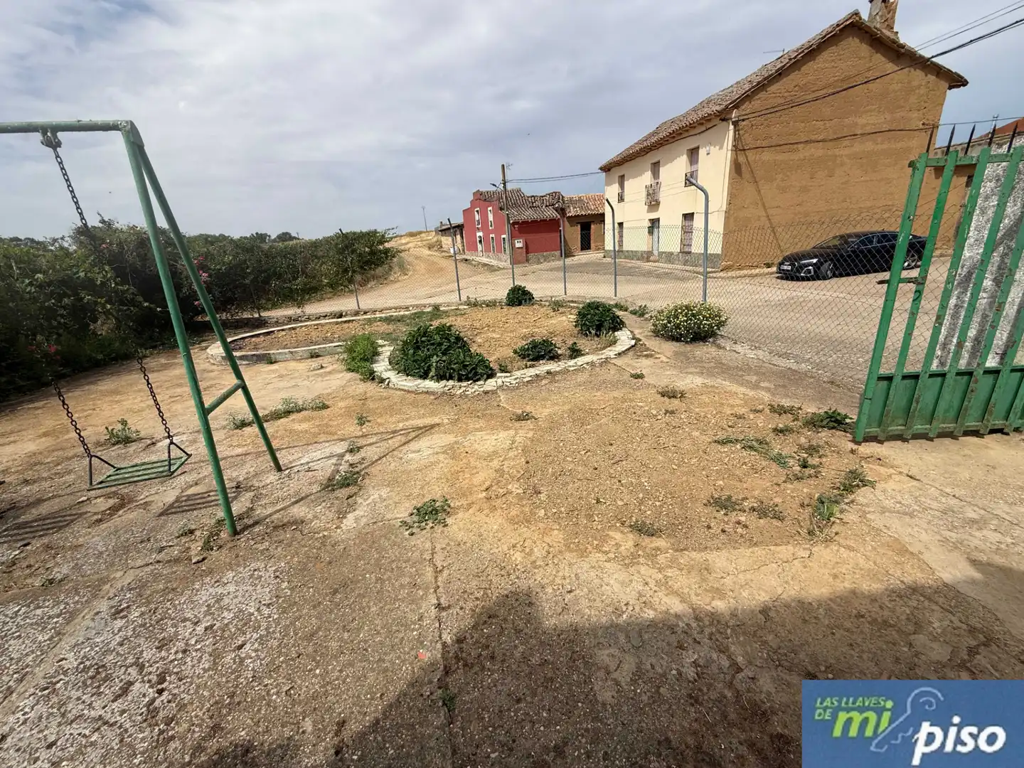 Haus oder Chalet zum Verkauf in Valdunquillo mit Heizung, Privatgarten und Terrasse