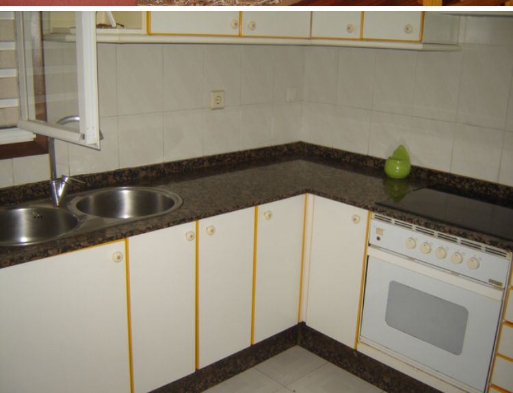 Kitchen of Flat to rent in Santiago de Compostela   with Furnished