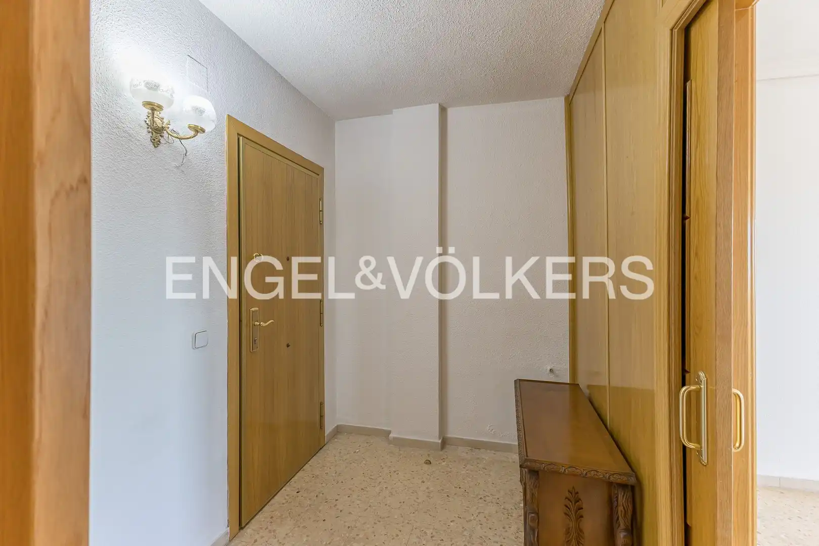 Flat for sale in Madrid  with Air Conditioner, Heating and Terrace