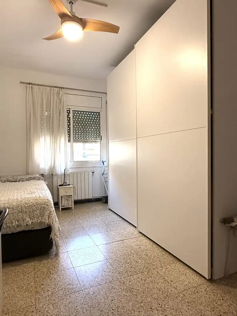 Habitación de Piso en venta en Sant Boi de Llobregat con Calefacción, Trastero y Balcón