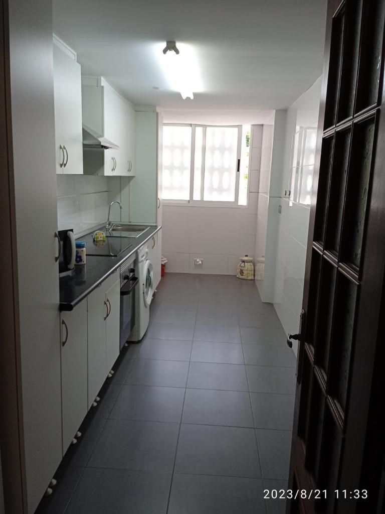 Kitchen of Flat to rent in Santiago de Compostela   with Furnished