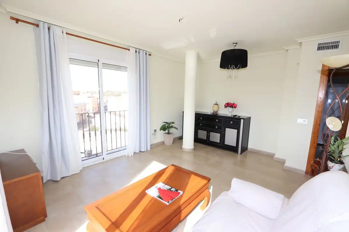 Sala de estar de Apartamento en venta en Murcia con Aire acondicionado, Trastero y Piscina comunitaria