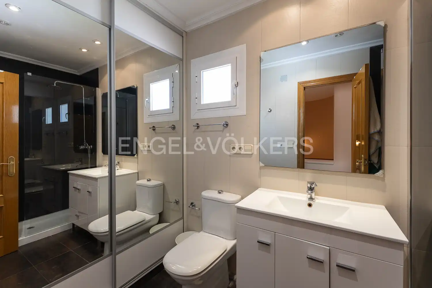 Bathroom of Houses for sale in El Puig de Santa Maria  with Air Conditioner, Heating and Private garden