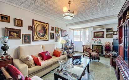 Living room of Flat for sale in  Valencia Capital  with Heating, Terrace and Storage room