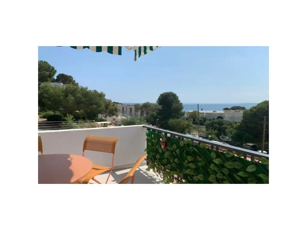 Flat for sale in Avenida De Jose Diaz Pacheco 131