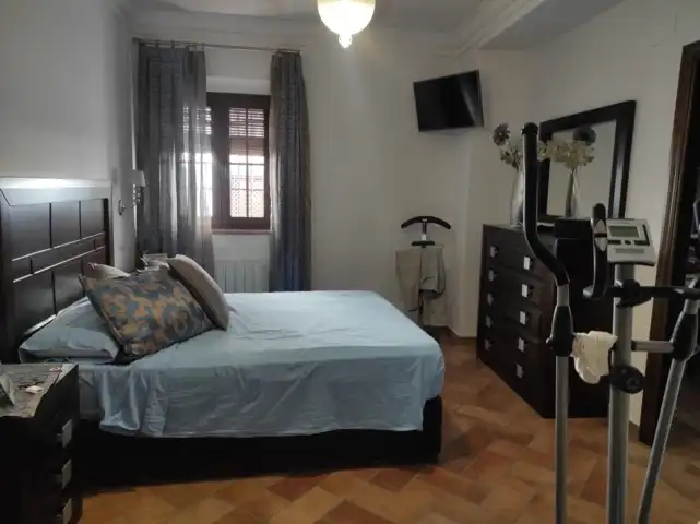 Dormitori de Casa o xalet en venda en Carmona amb Aire condicionat i Calefacció